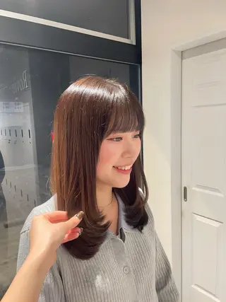 セミロング 小野寺 好花のヘアスタイル