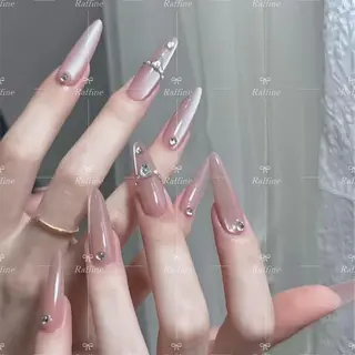 ネイル RAFFINE haru🦋🩵のネイルデザイン