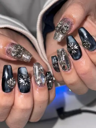 ネイル Nail Salon L'arc所属・💊大阪/心斎橋 moni🧠のネイルデザイン