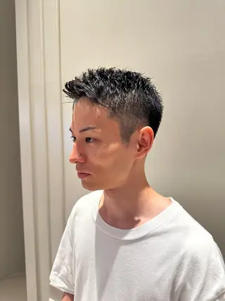 ショート 三輪 晃大のヘアスタイル