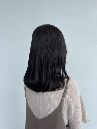 カラー 川本 芹奈のヘアスタイル