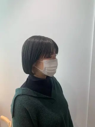 ミディアム カラー ヘアアレンジ GO TODAY SHAiRE SALON 梅田店所属・赤み消しカラー/ボブ チャネリングカットのヘアスタイル