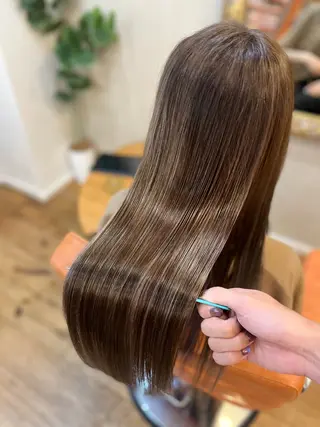 ロング ⚪️髪質改善 縮毛 店長 コウ⚪️のヘアスタイル