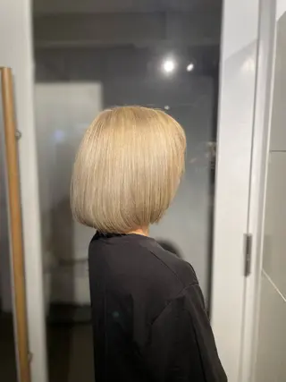 ショート 絶対綺麗な暖色カラー 🎯あります✨増渕✨のヘアスタイル