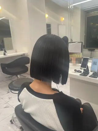 ショート カラー モテ艶🤍透明感 レイヤー🤍教真のヘアスタイル