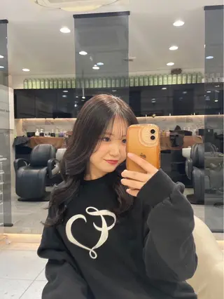 ロング カラー ハイトーン/髪質改善 🦋岩渕かすが🖤のヘアスタイル