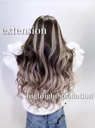 セミロング 💎馴染むエクステ ×カラーTOMO💎のヘアスタイル