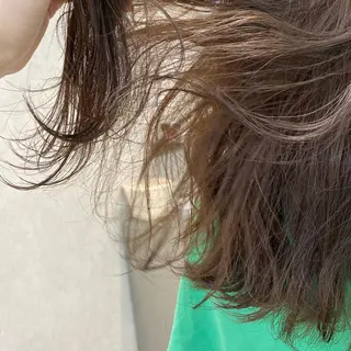 セミロング カラー オリーブ/アッシュ やわらか透明感カラーのヘアスタイル