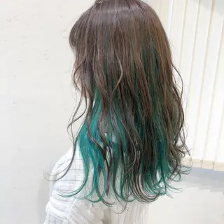 セミロング カラー パーマ ヘアアレンジ ハイトーン特化🤍 浦住のヘアスタイル