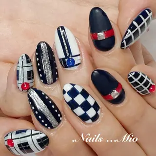 ネイル .Nails Mio 赤羽西ネイルサロンのネイルデザイン