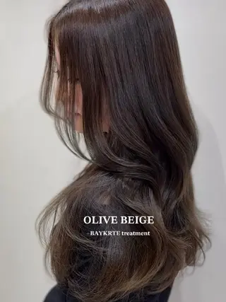 ロング カラー ワンホン×髪質改善 つのーか🩶‪🫧のヘアスタイル