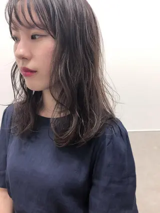 ミディアム カラー パーマ ヘアアレンジ キッズ ネイル マツエク・マツパ umu.［韓国ヘア /ダウンパーマ］のヘアスタイル