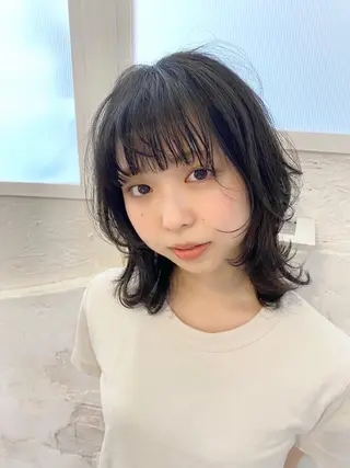 ミディアム Un  Seul所属・福嶋 愛のヘアスタイル