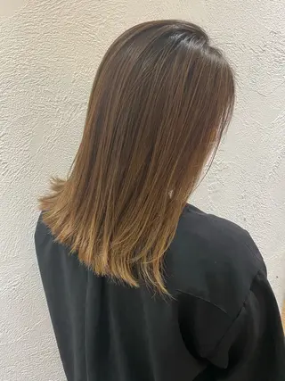 セミロング カラー 髪質改善/縮毛矯正/ ブリーチ/荊尾のヘアスタイル