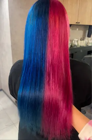 ロング ハイトーン/デザイン カラー/複雑履歴葉月のヘアスタイル