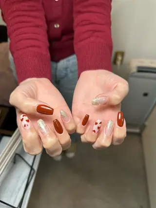 ネイル ATELIERHARLOW所属・nailist MOEのネイルデザイン