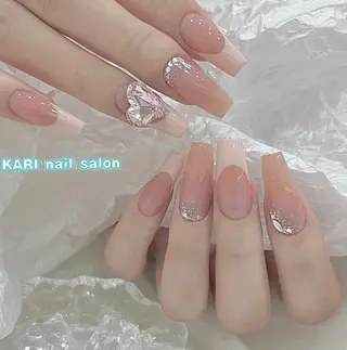 ネイル KARI ネイルサロンのネイルデザイン