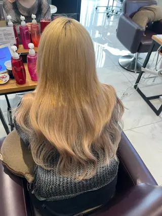 ロング りおな/エクステ /ミルクティーカラーのヘアスタイル