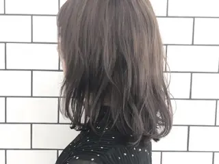 ミディアム カラー パーマ ヘアアレンジ ネイル マツエク・マツパ 川野 彩海のヘアスタイル