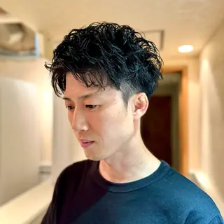 メンズ スパイキーショート 大人パーマ 丸山のヘアスタイル