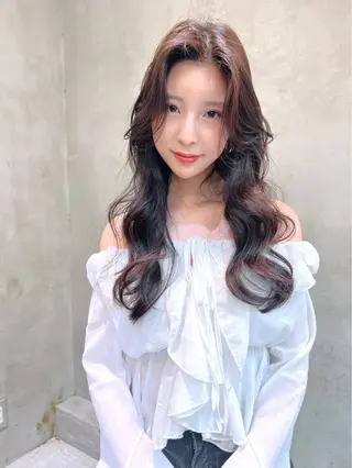 ロング 透明感カラー💙 髪質改善✨タイガ✨のヘアスタイル