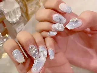 ネイル KARI ネイルサロンのネイルデザイン