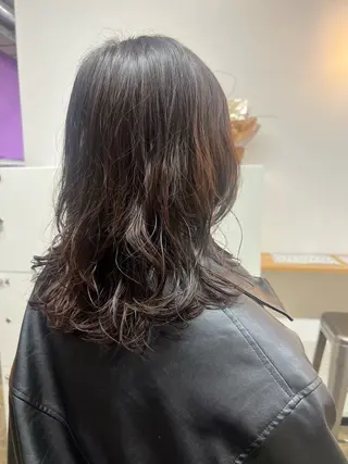 ミディアム パーマ Sol所属・Sol. Sakihoのヘアスタイル