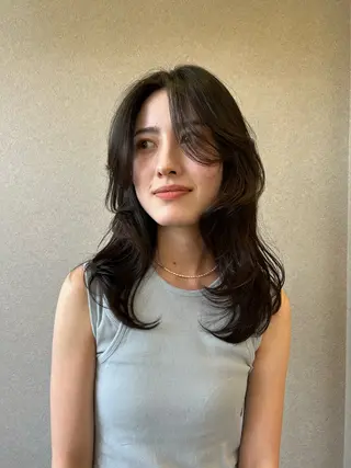 セミロング mu-sen所属・Fujii Naoのヘアスタイル