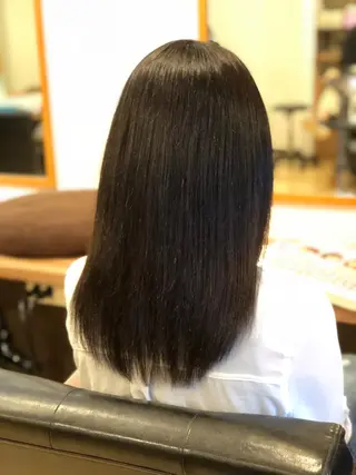 ミディアム カラー 美髪矯正 🌈髪質改善 山下のヘアスタイル