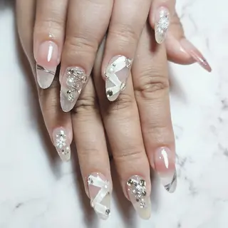 ネイル 🌈Yun nail hyejin💋のネイルデザイン