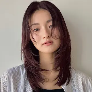 セミロング カラー あやめ【顔まわり/レ イヤー/柔らかカラ】のヘアスタイル