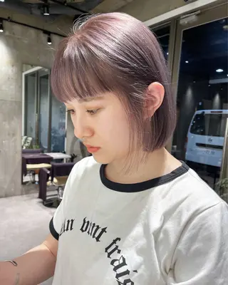 ショート カラー iLi所属・iLi 《イリ》のヘアスタイル