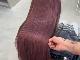 ロング カラー llwy名古屋栄所属・RYUKI/デザイ ンカラー/ブリーチのヘアスタイル