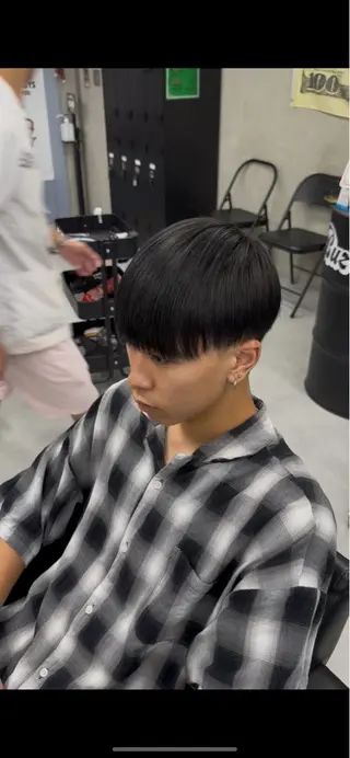 ショート メンズ Buzzy 大畠　慎三郎のヘアスタイル