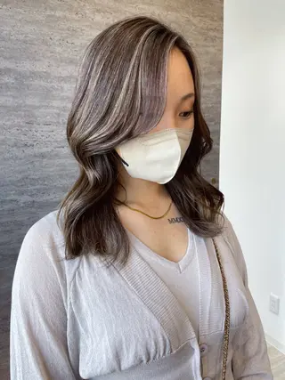 セミロング JIEN MIUのヘアスタイル