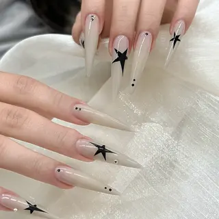 ネイル マギー ネイル🦋のネイルデザイン