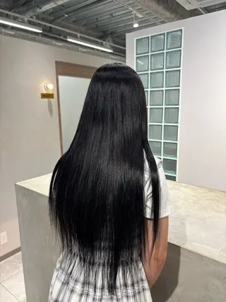 ロング 吉澤 愛心のヘアスタイル