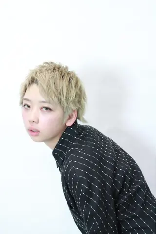 ショート CiNEMA daikanyama所属・透明感カラー🫧 今泉健太のヘアスタイル