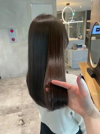 セミロング Toiro 新宿所属・新宿/新宿三丁目 yuinaのヘアスタイル