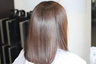 ミディアム 美容室 リーフのヘアスタイル