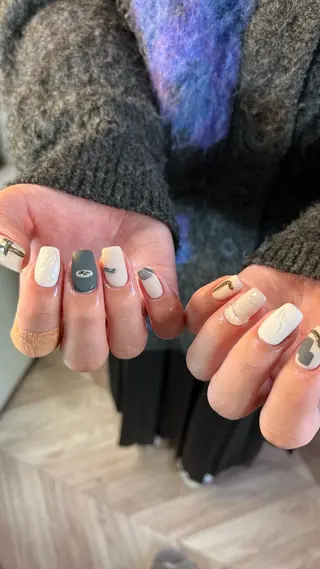 ネイル Amber21.所属・Nagahama Akariのネイルデザイン