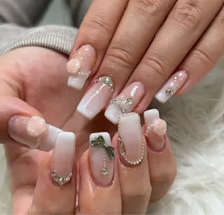 ネイル GO TODAY シェアサロン 渋谷Orla店所属・シオリ ⪩⪨のネイルデザイン