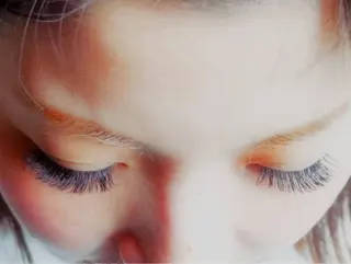 マツエク・マツパ マツエク&まつ毛カールサロン　バタフライ・ラッシュ所属・下がりまつ毛たるみ 専門サロン妙蓮寺駅のマツエク・マツパデザイン