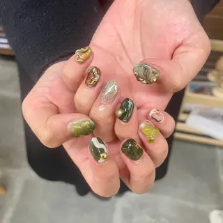 ネイル nailstudio eviz新宿店のネイルデザイン