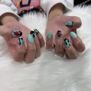 ネイル Terra - テラ 新宿店所属・しばた あやかのネイルデザイン