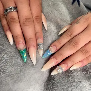 ネイル 知花 梨花のネイルデザイン