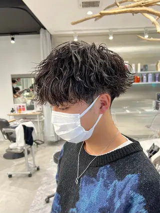 ショート カラー メンズ カラーモデル⚡️ REONのヘアスタイル
