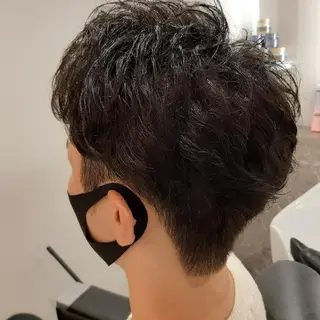 ショート ラヴィ・ザ・バーバー所属・佐々木 良佑のヘアスタイル