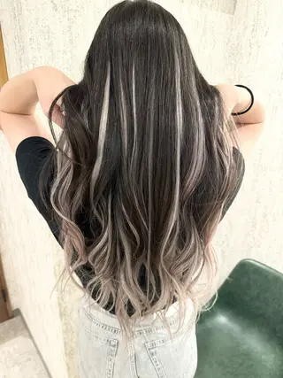 ロング 箕畑 麗菜のヘアスタイル