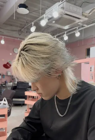 ミディアム パーマ メンズ ニュアンス/フェザー /ウルフ/伶馬のヘアスタイル